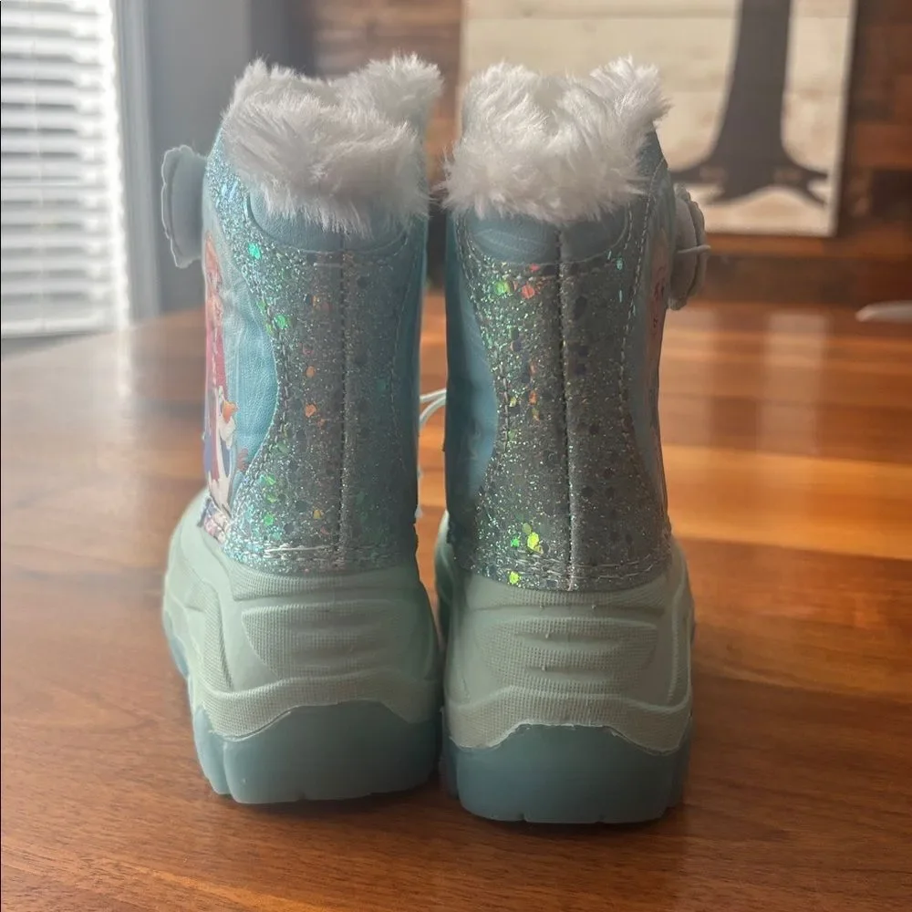 NEW Disney Frozen Lightup Faux Fur Light Blue Winter Boots Baby Size 6